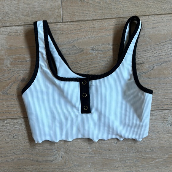 SOLD Like new white ripped & black pipe dance / athletic lined with support XS - Picture 1 of 3